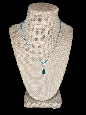 Vintage 1950s Rhodium Plated Emerald Green & Clear Rhinestone Drop Necklace